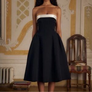 MIRROR PALAIS Strapless Opera Lady Length Dress